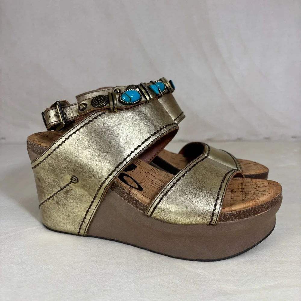 OTBT Women’s Layover Wedge Sandals Gold With Turquoise Accents Size 9